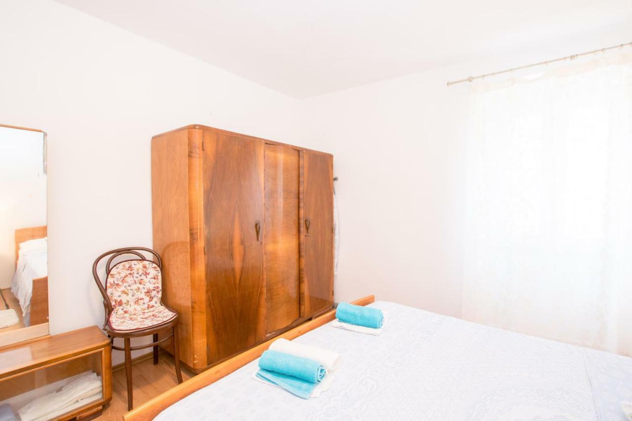 Beautiful Rustical Apt Ana In The Heart Of Rovinj Exterior photo