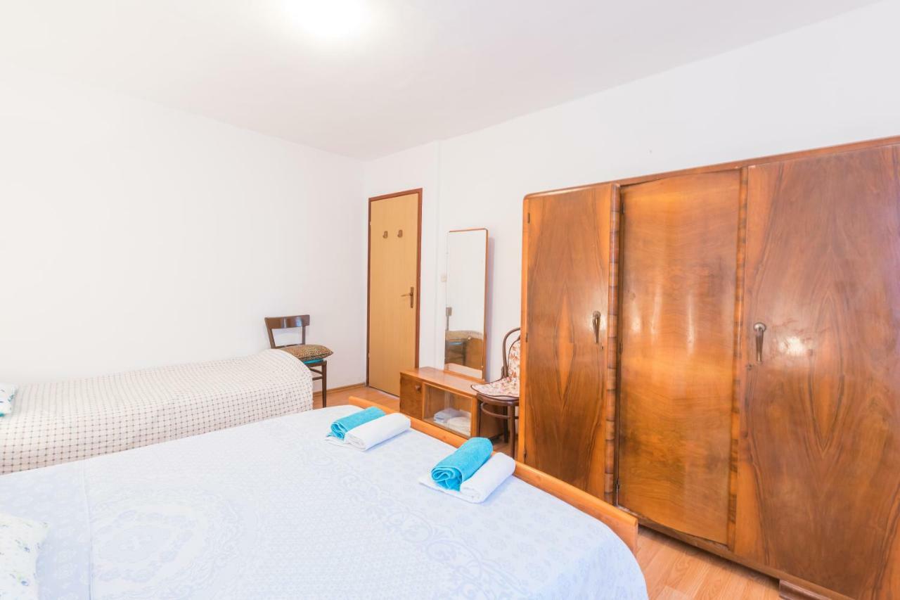 Beautiful Rustical Apt Ana In The Heart Of Rovinj Exterior photo
